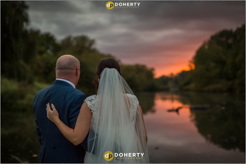 Coombe Abbey Sunset Photo with Bride and Groom